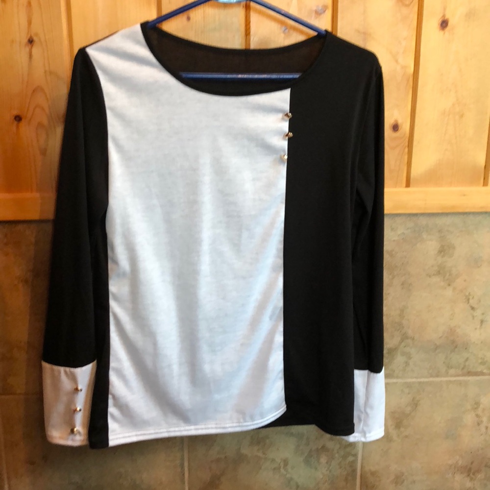 Black and white long sleeve top